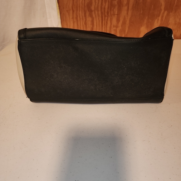 Kenneth Cole Reaction Black and White Women's Tote Bag - Picture 9 of 13